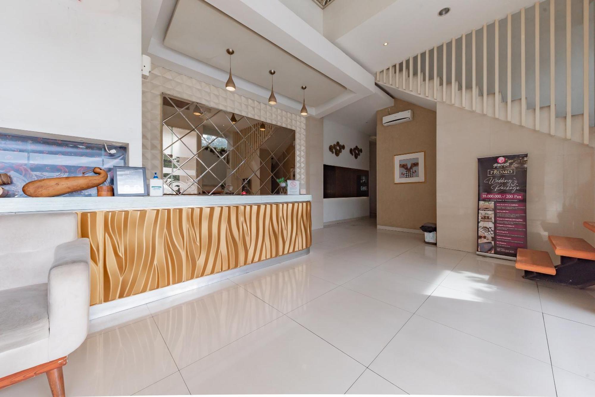 Reddoorz Hostel At Kiara Cozy Kircon Bandung Dış mekan fotoğraf