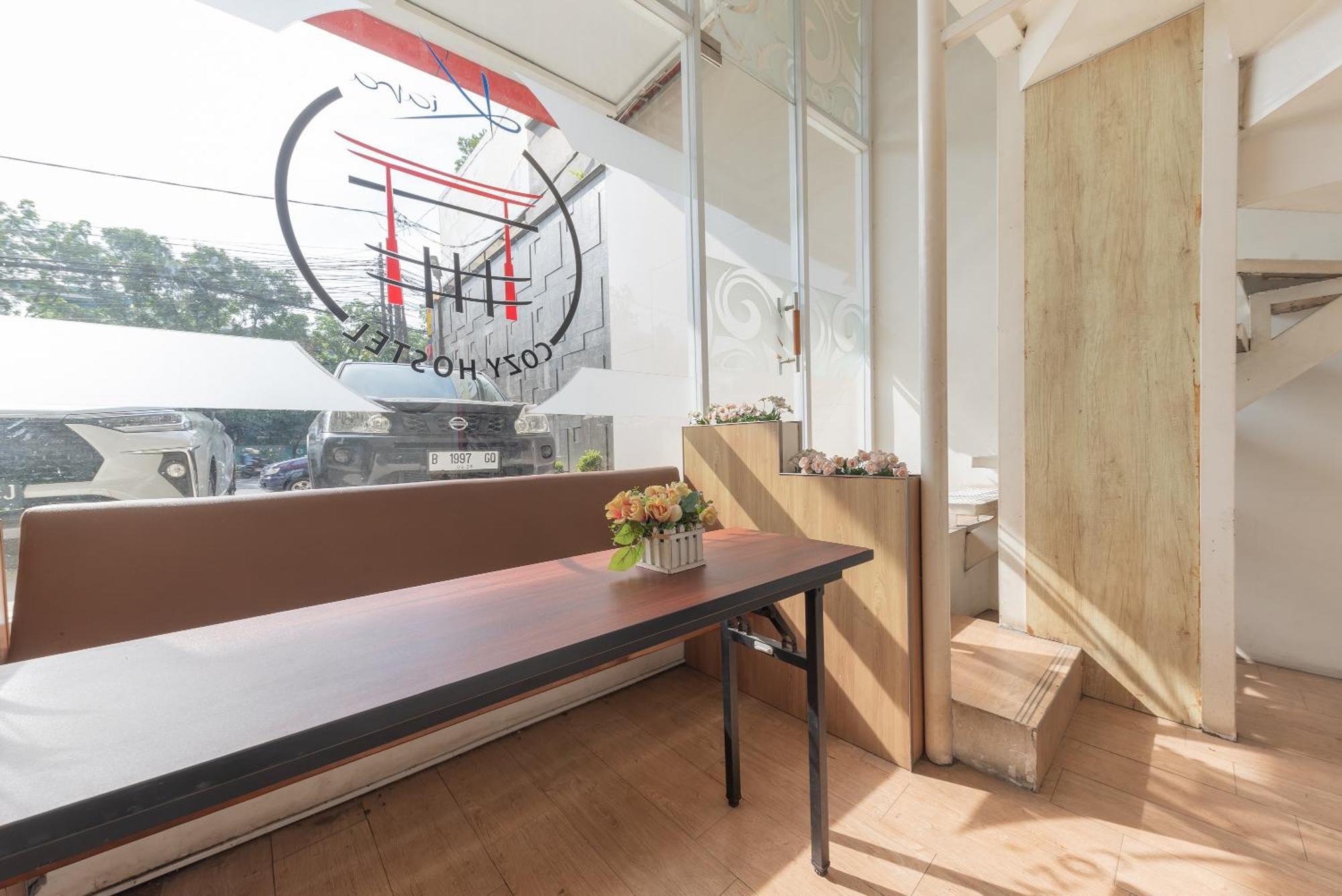 Reddoorz Hostel At Kiara Cozy Kircon Bandung Dış mekan fotoğraf